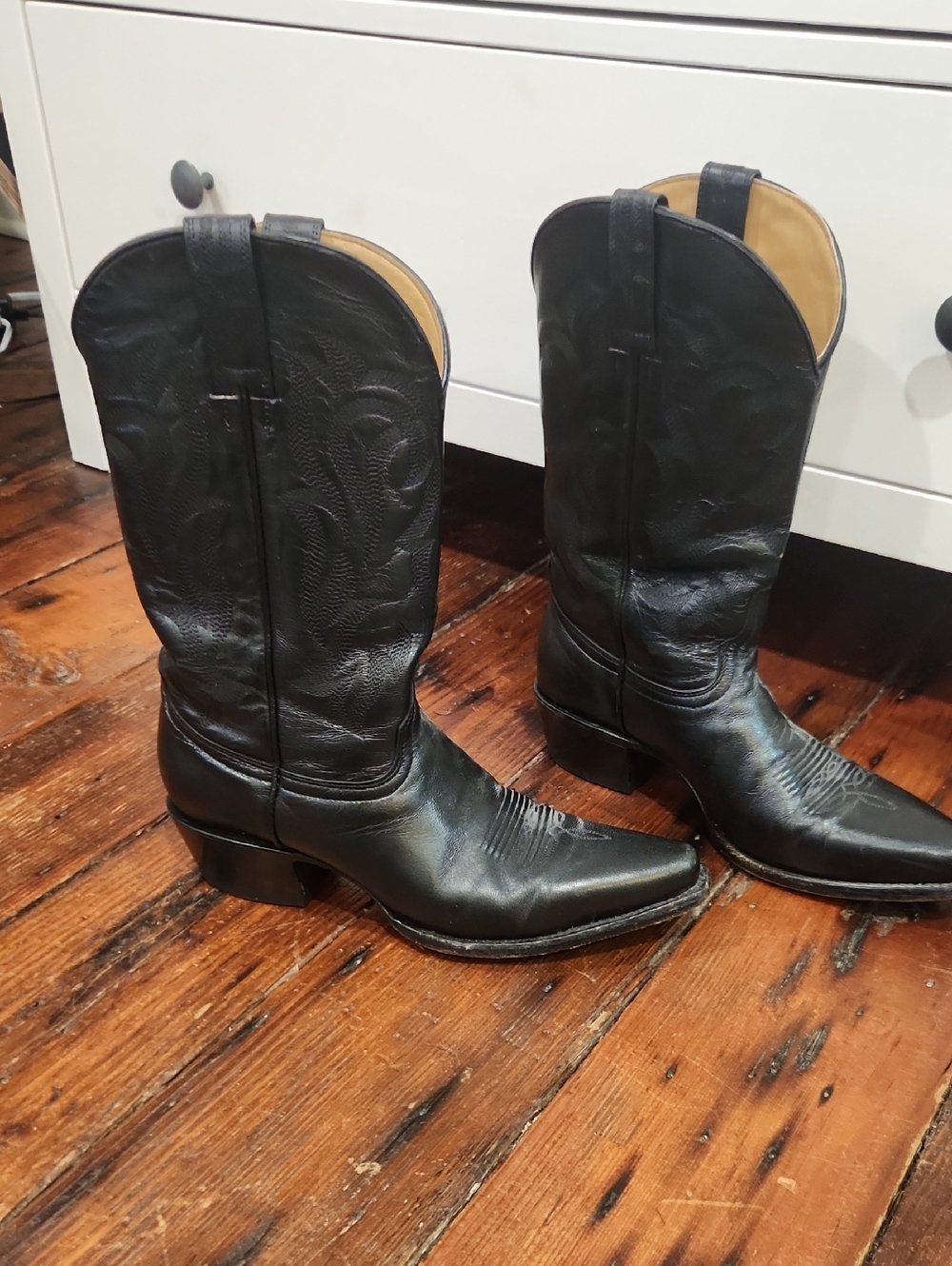 Shyanne Black Western Cowboy Boots with Pointed Toe